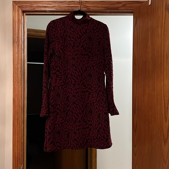 Michaela Textured Tunic Dress with Mock neck - Picture 3 of 4